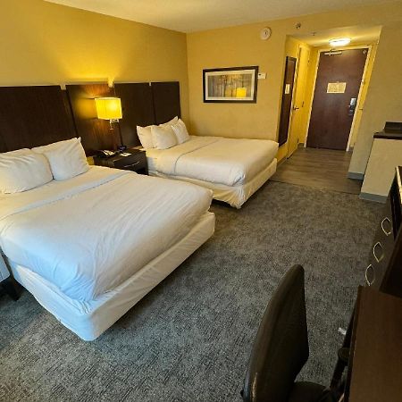 Comfort Inn & Suites Лексингтън Парк Екстериор снимка