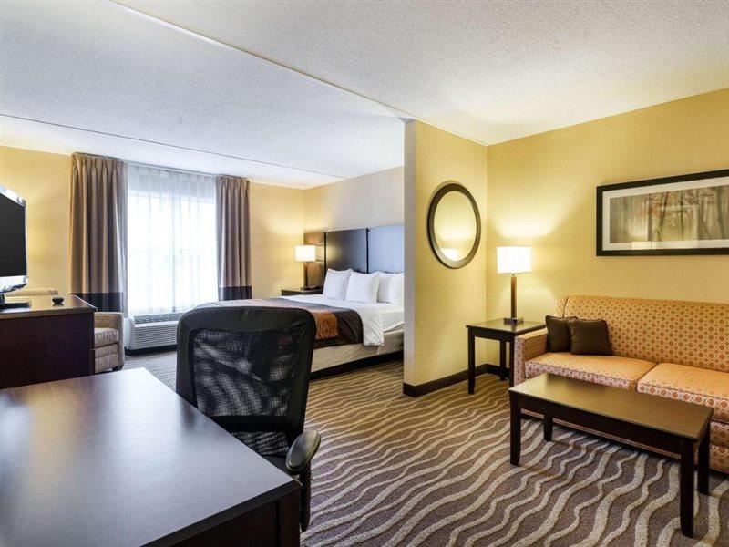 Comfort Inn & Suites Лексингтън Парк Екстериор снимка