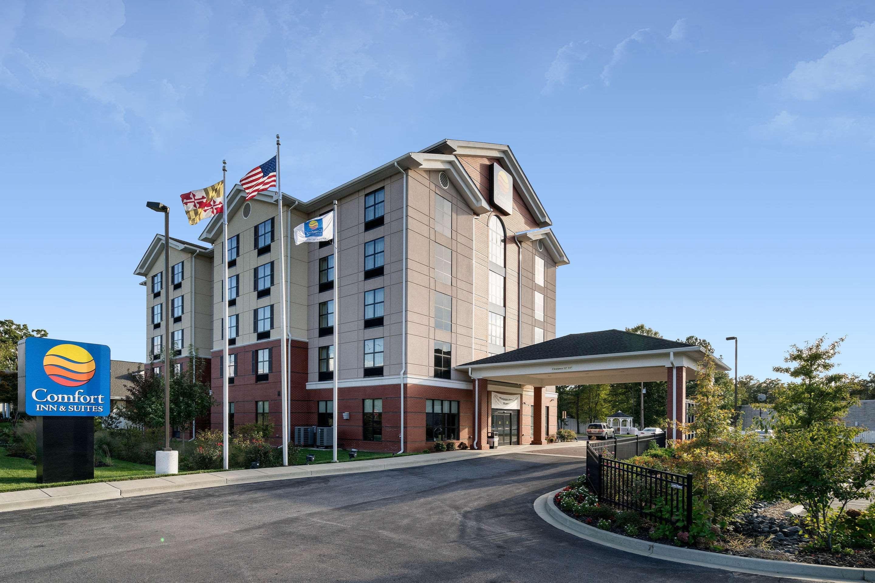 Comfort Inn & Suites Лексингтън Парк Екстериор снимка