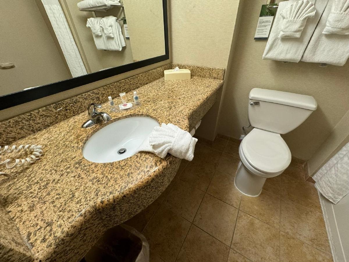 Comfort Inn & Suites Лексингтън Парк Екстериор снимка