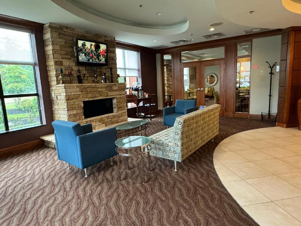 Comfort Inn & Suites Лексингтън Парк Екстериор снимка
