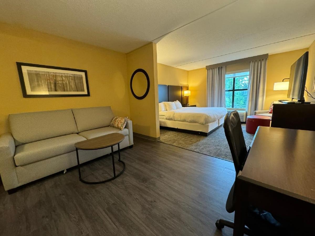 Comfort Inn & Suites Лексингтън Парк Екстериор снимка