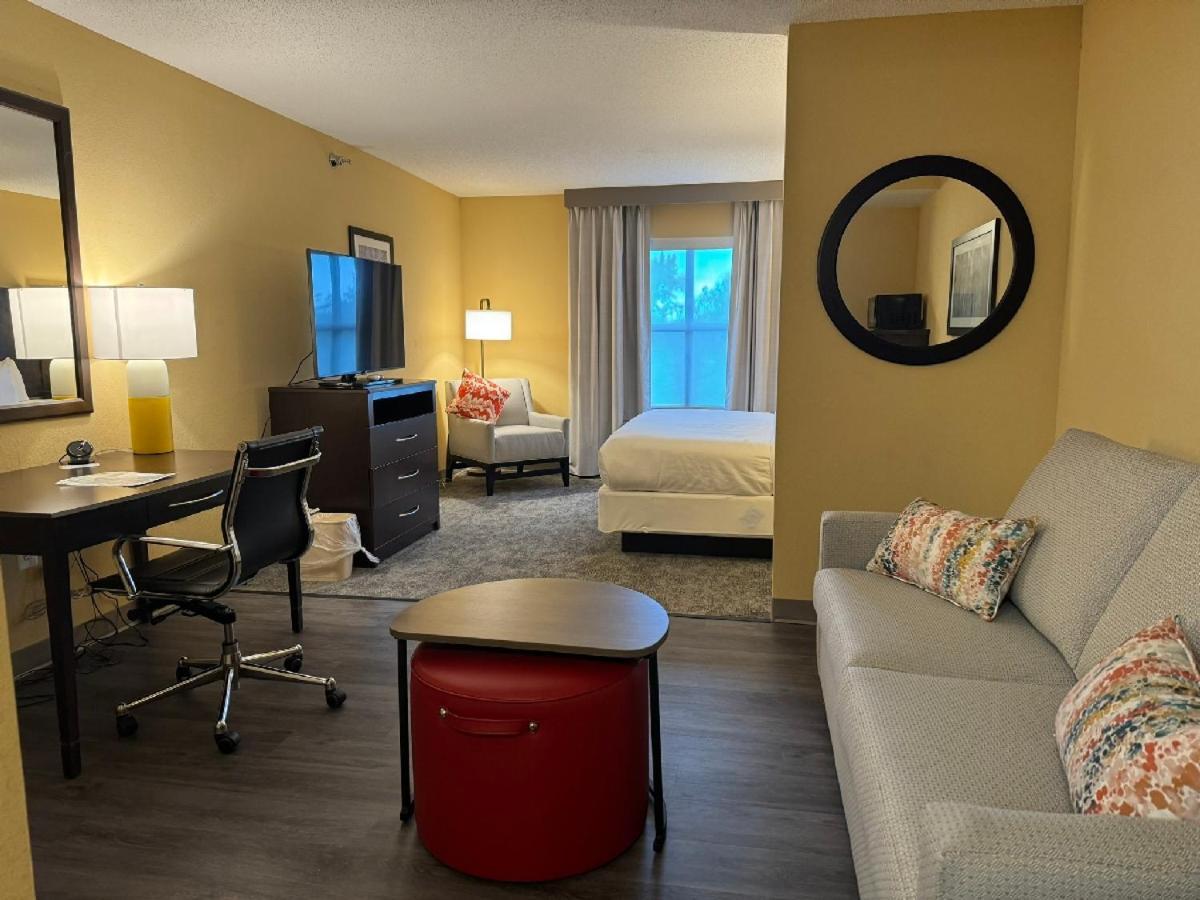 Comfort Inn & Suites Лексингтън Парк Екстериор снимка