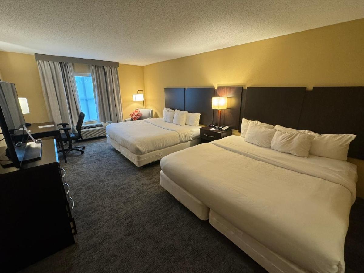 Comfort Inn & Suites Лексингтън Парк Екстериор снимка