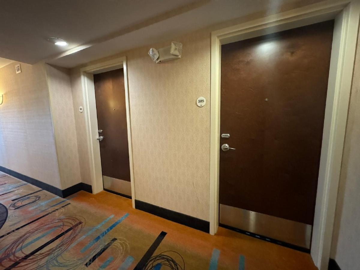 Comfort Inn & Suites Лексингтън Парк Екстериор снимка